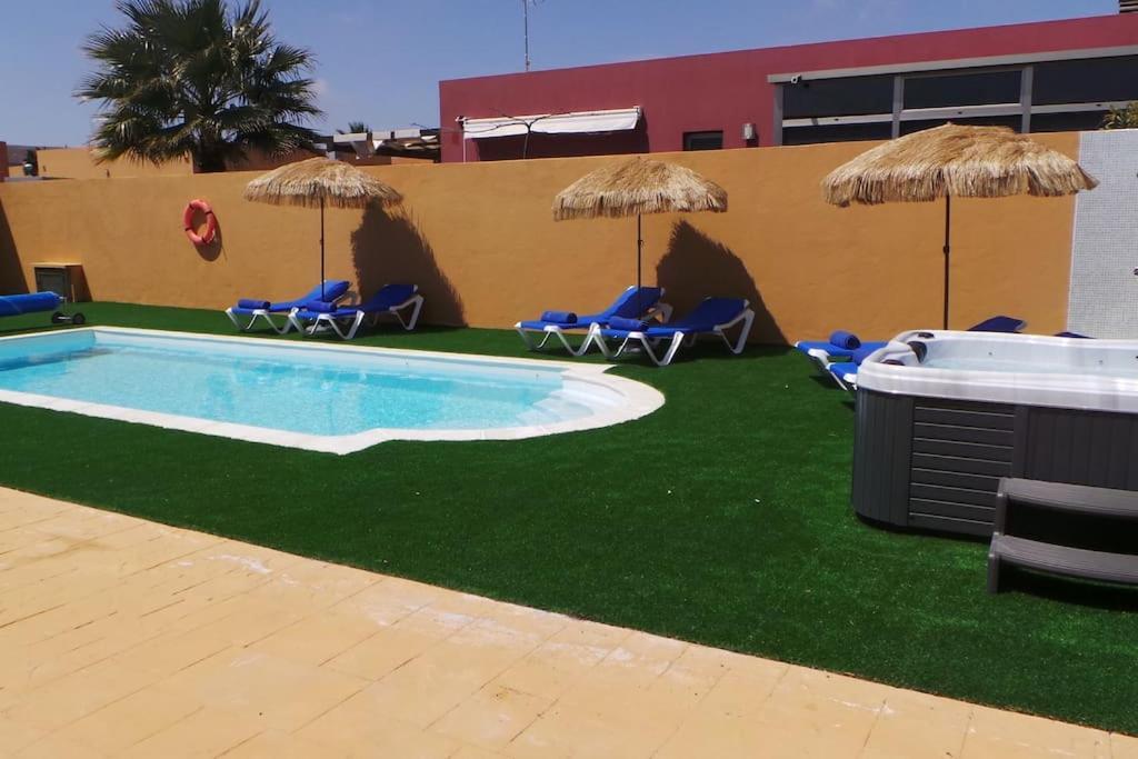 Luxury Villa At Golf Course Costa De Antigua Exteriör bild