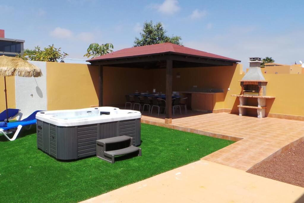 Luxury Villa At Golf Course Costa De Antigua Exteriör bild